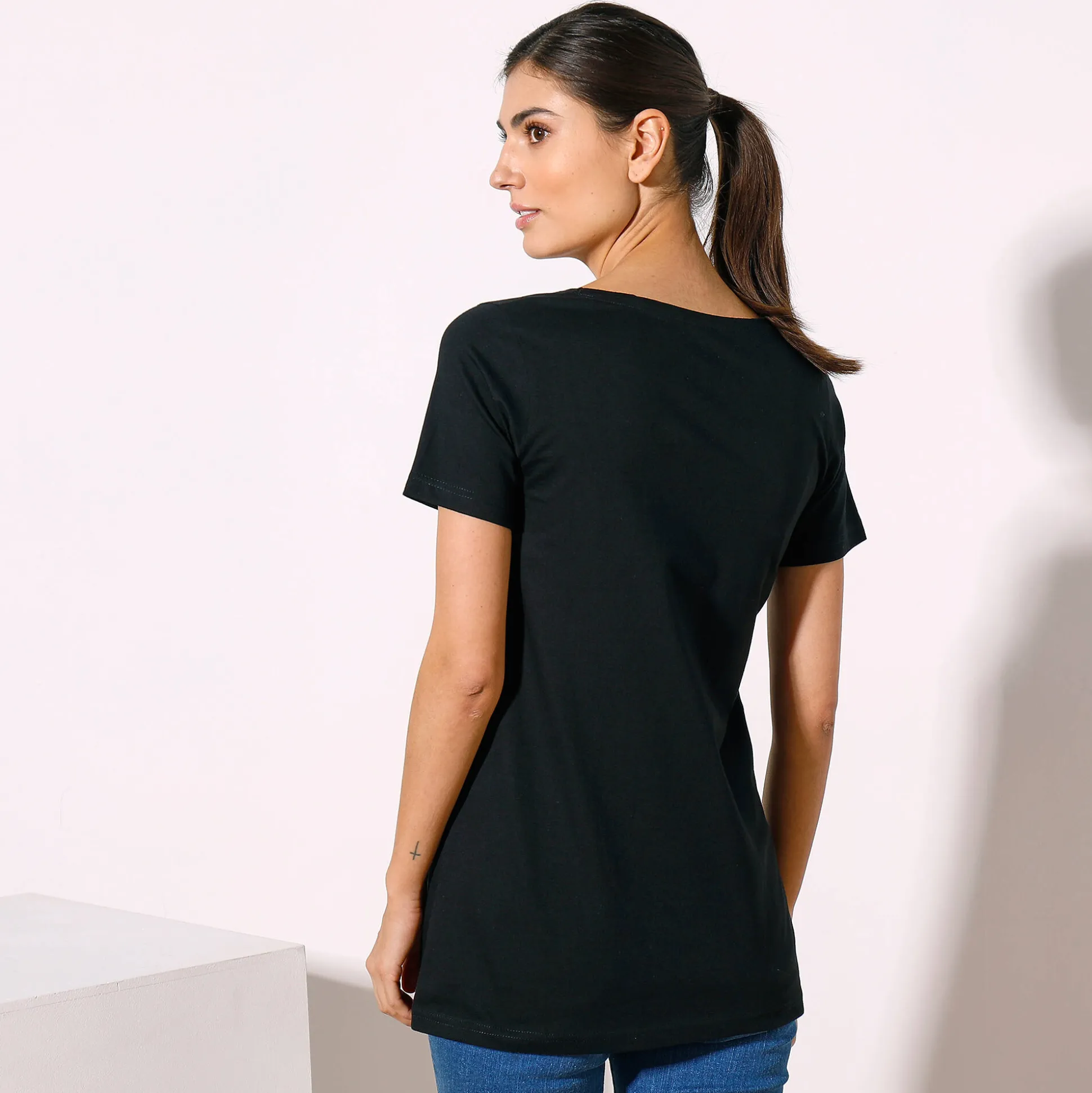 Effen T-shirt in biokatoen met ronde hals, eco-verantwoord