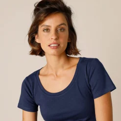 Effen T-shirt met korte mouwen en ronde hals in biokatoen(**)