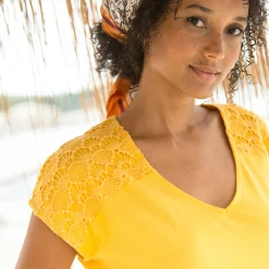 Effen T-shirt met macramé