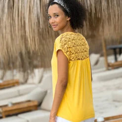 Effen T-shirt met macramé
