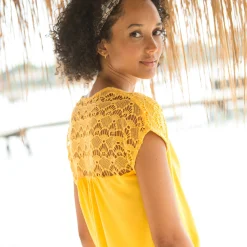 Effen T-shirt met macramé