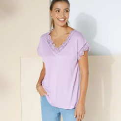 Effen T-shirt met V-hals en macramé