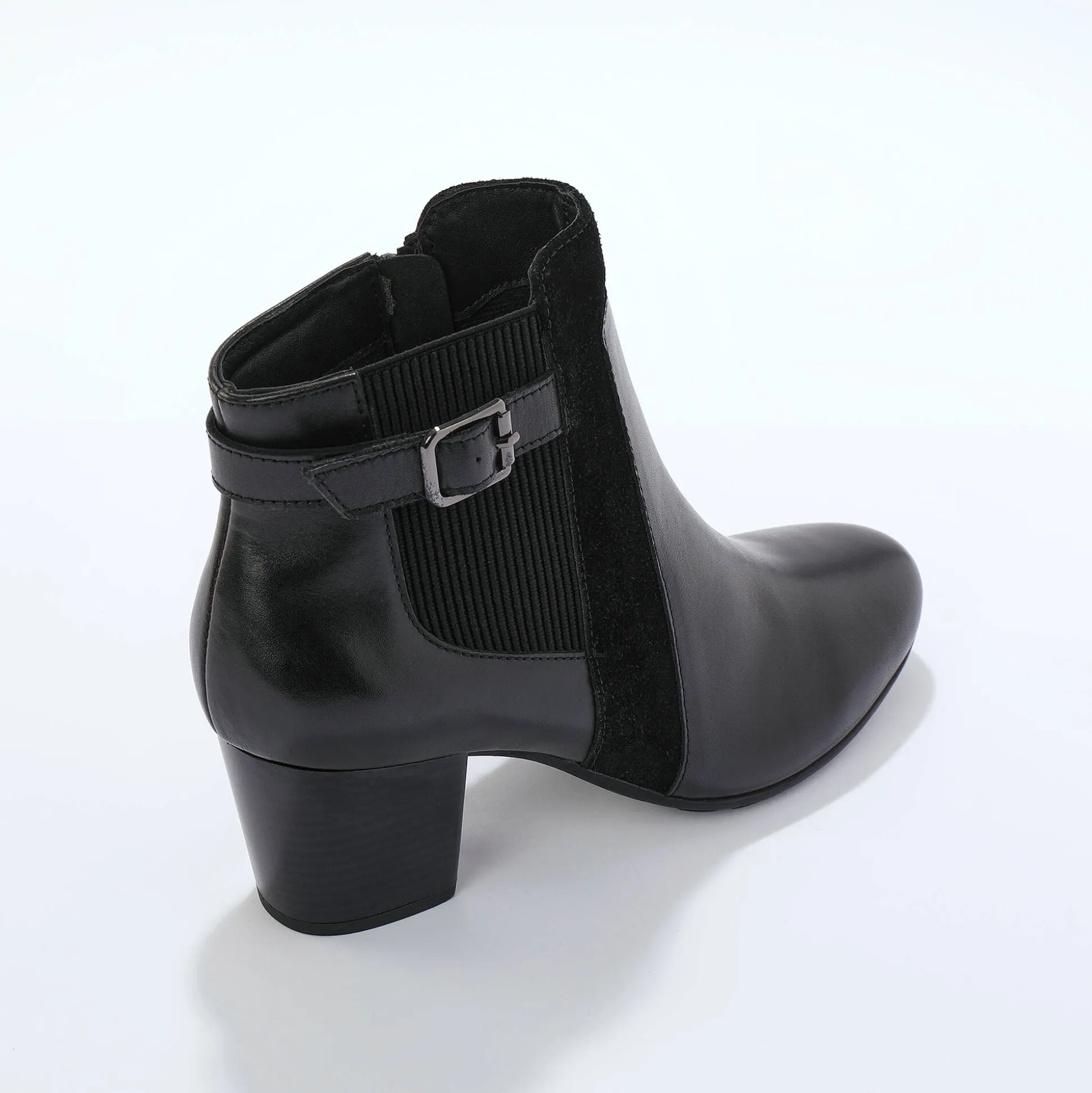Elastische, leren boots in 2 materialen, met gesp en hak