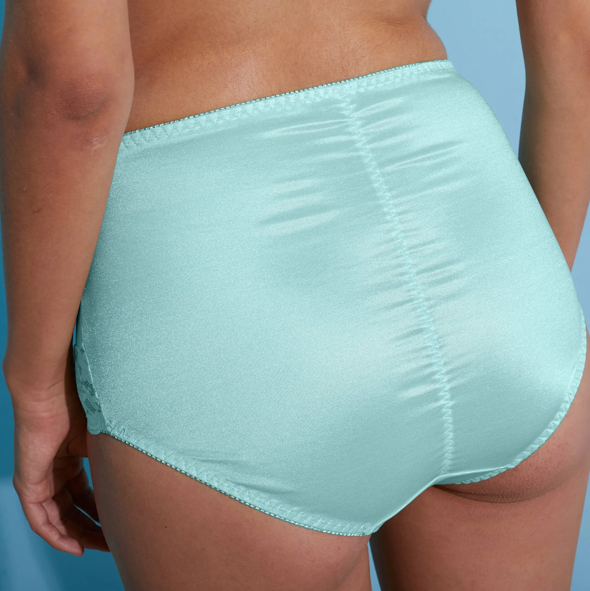 Gaineslip in glanstricot en kant Avila - set van 2