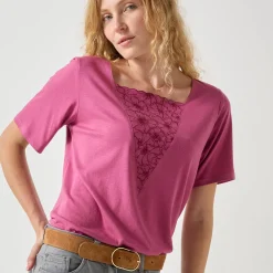 Geborduurd boxy T-shirt, korte wijde mouwen
