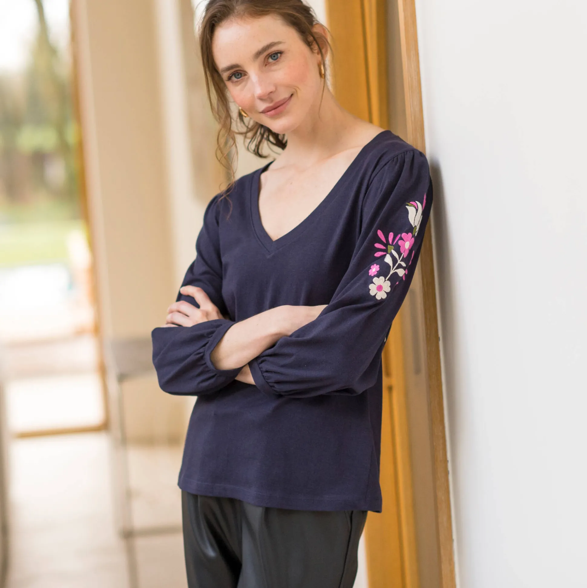 Geborduurd T-shirt met V-hals, 3/4-mouwen