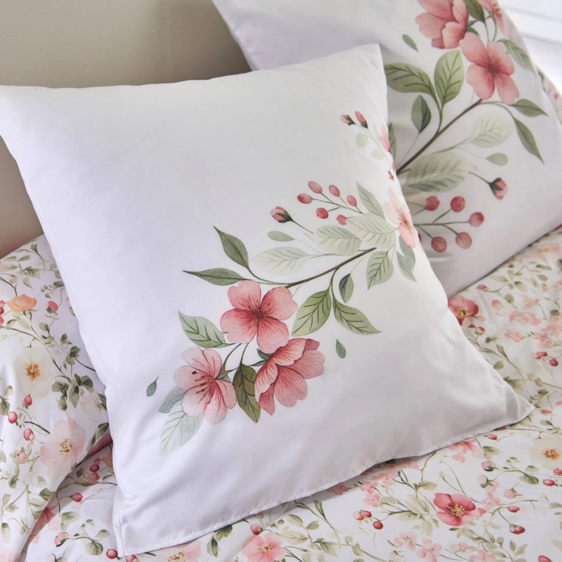 Gematelasseerde bedsprei Eglantine, met bloemenprint