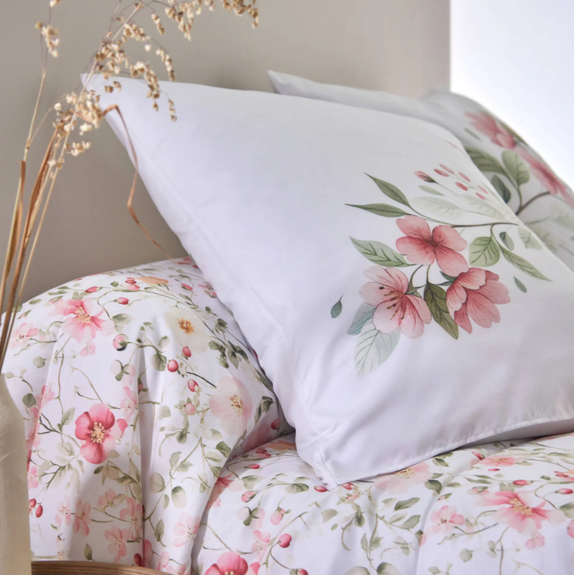 Gematelasseerde bedsprei Eglantine, met bloemenprint