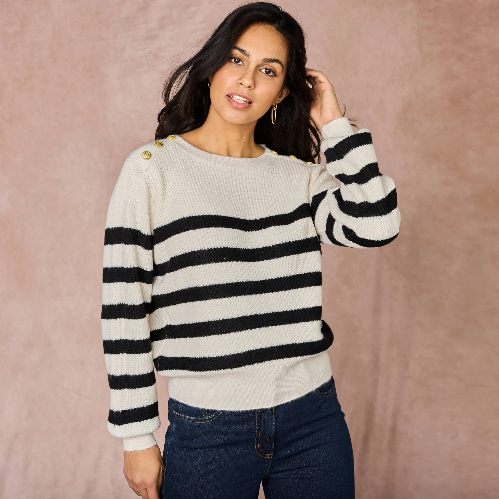 Gestreepte trui met goudkleurige knopen, patenttricot