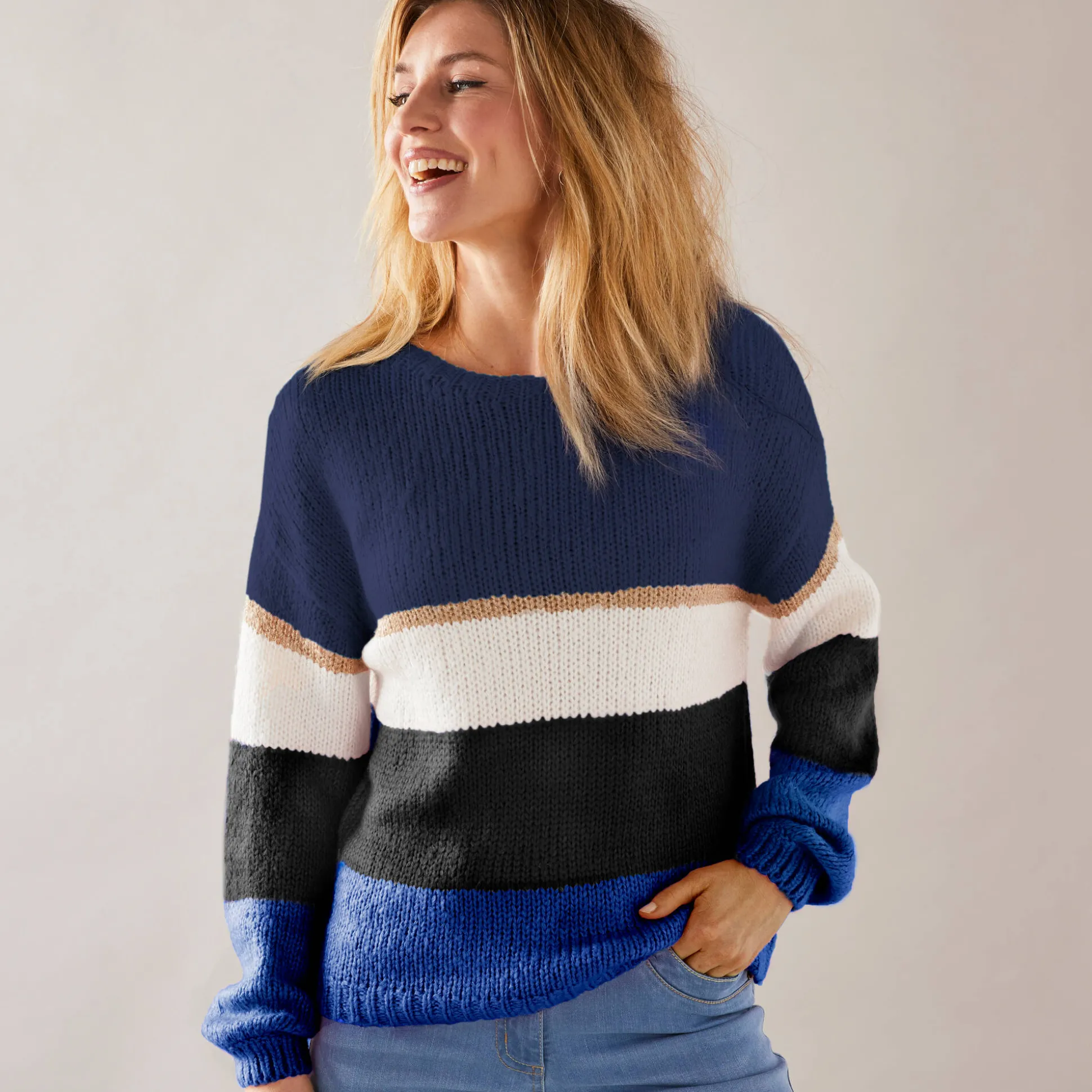 Gestreepte trui met ronde hals, mohairtouch