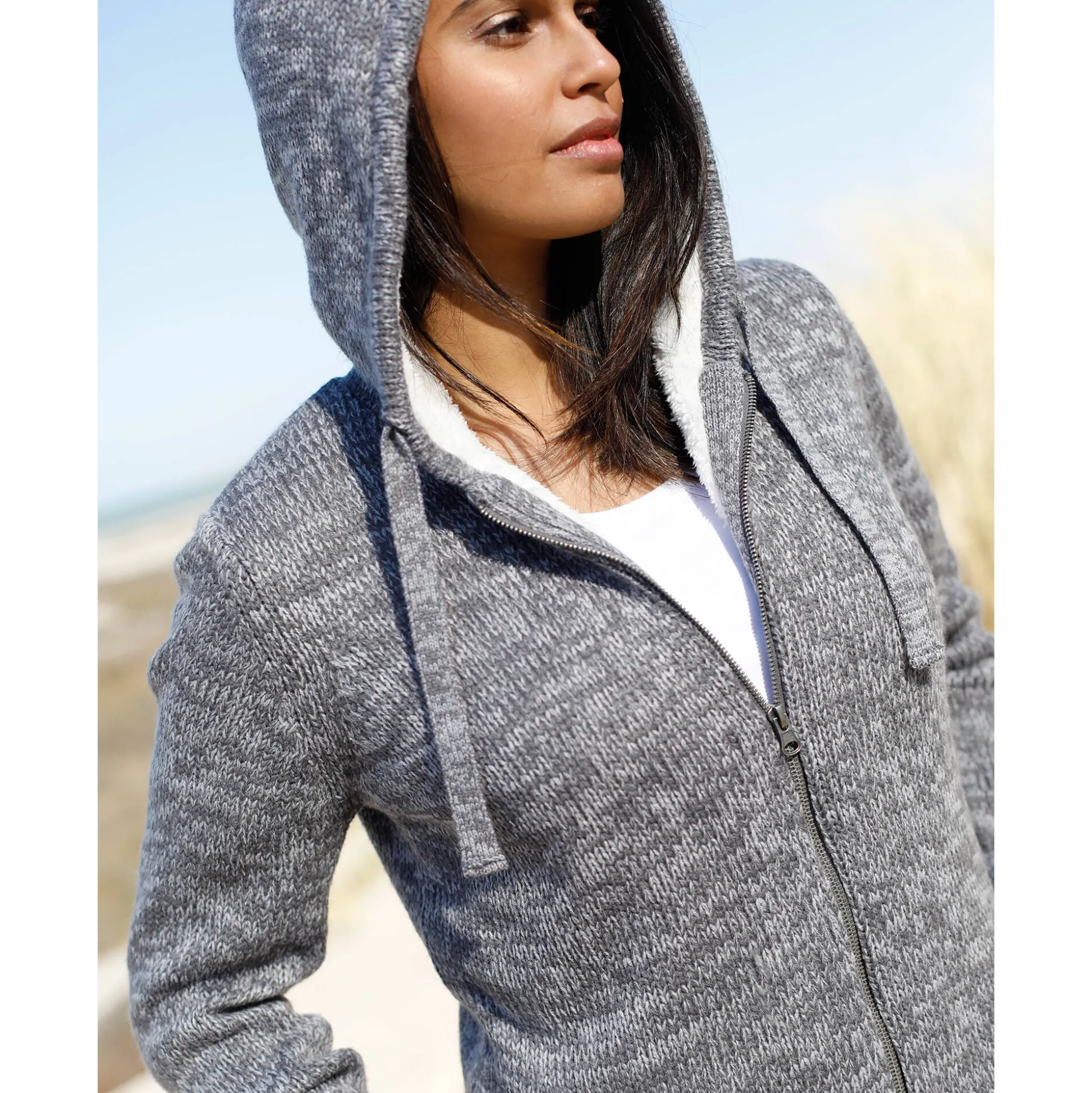 Gevoerd vest in spikkeltricot met rits