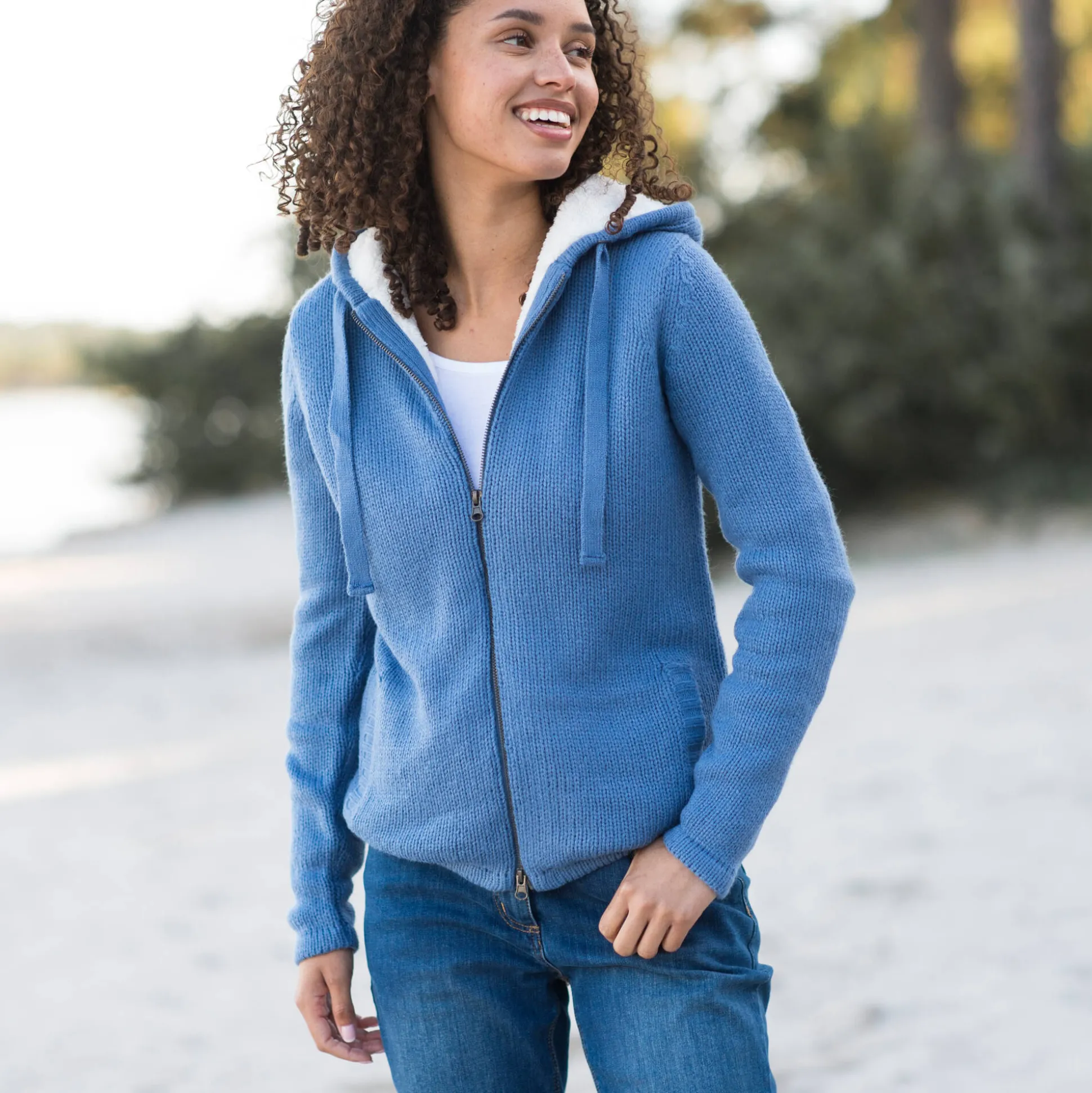 Gevoerd vest in spikkeltricot met rits