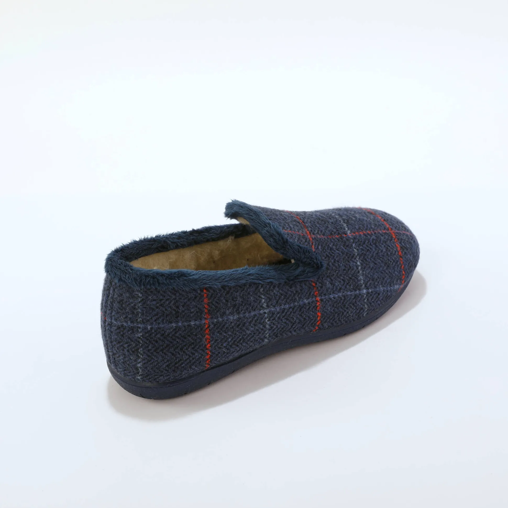 Hoge pantoffels met voering van overwegend wol, ruitenprint