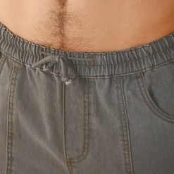Jeans in lichte denim met elastische taille