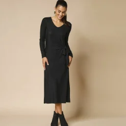 Jurk in glanzend tricot met lange mouwen, geknoopt detail