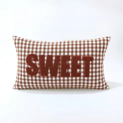 Katoenen kussen, SWEET opschrift en ingeweven ruitjes
