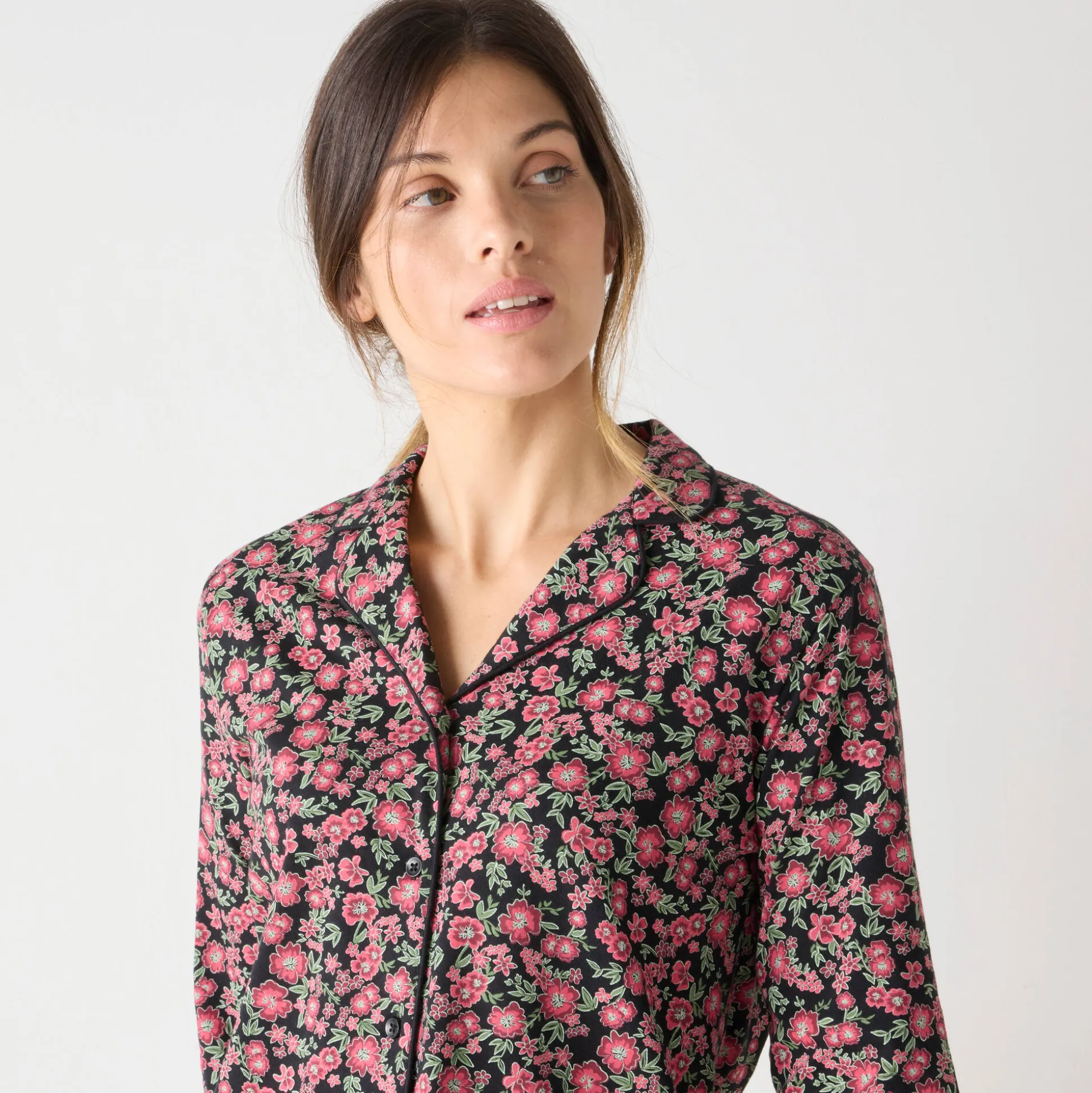 Katoenen pyjama met lange mouwen, bloemetjes en reverskraag