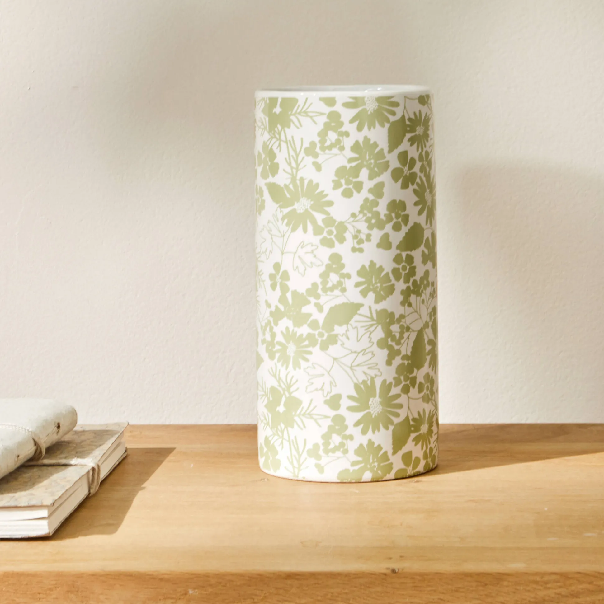 Keramische vaas met bloemenprint - hoogte 19,5 cm