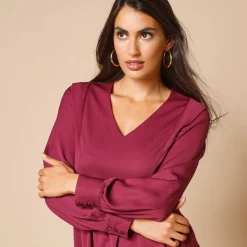 Korte jurk met stroken aan de schouders, effen crêpe