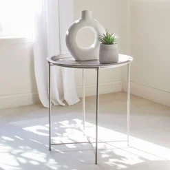 Kunstplant en pot in cement