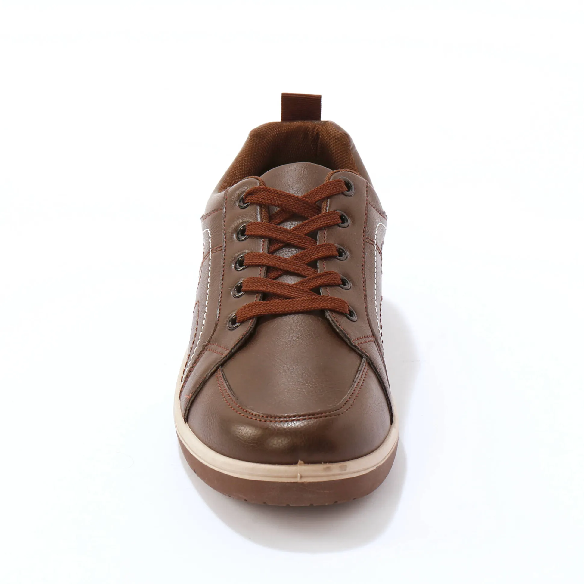 Lage sneakers met veters