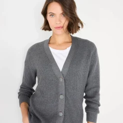 Lang vest met knoopsluiting