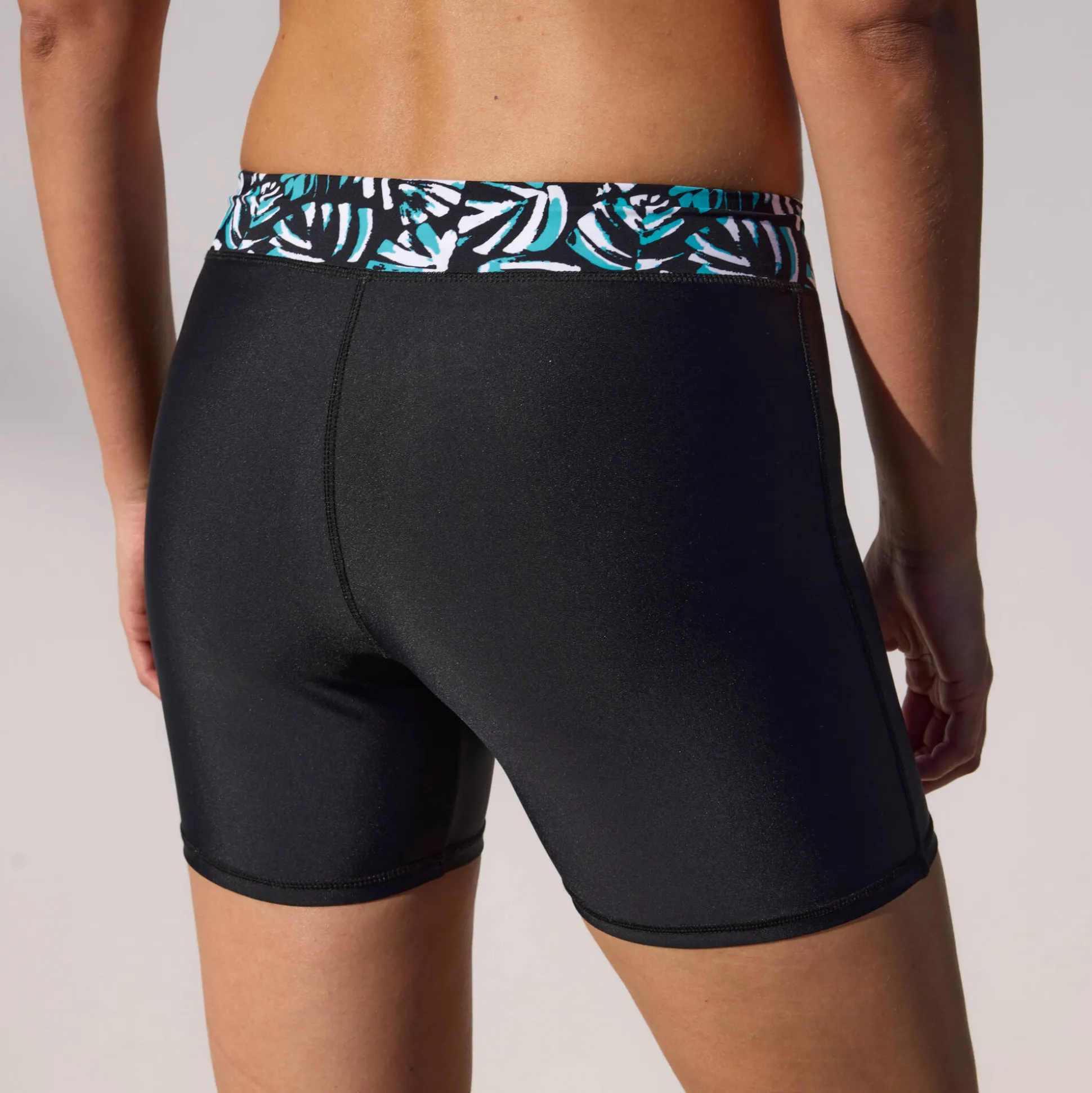 Lange bikinishort met bedrukte tailleband Upala
