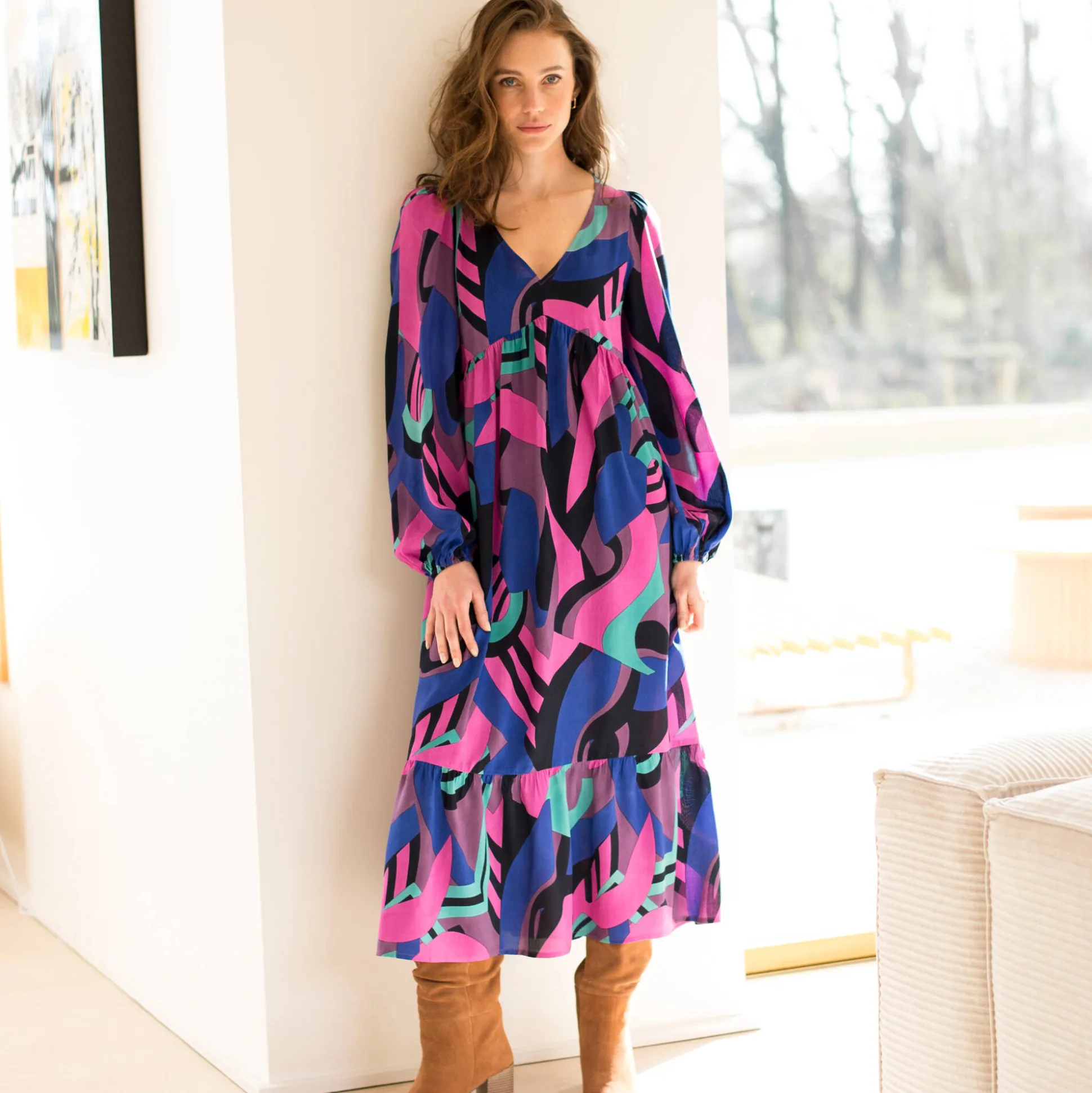 Lange, soepele en bedrukte jurk met V-hals, viscose