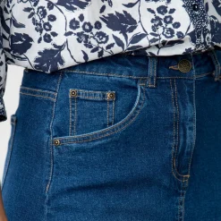 Lange, uitlopende rok in jeans