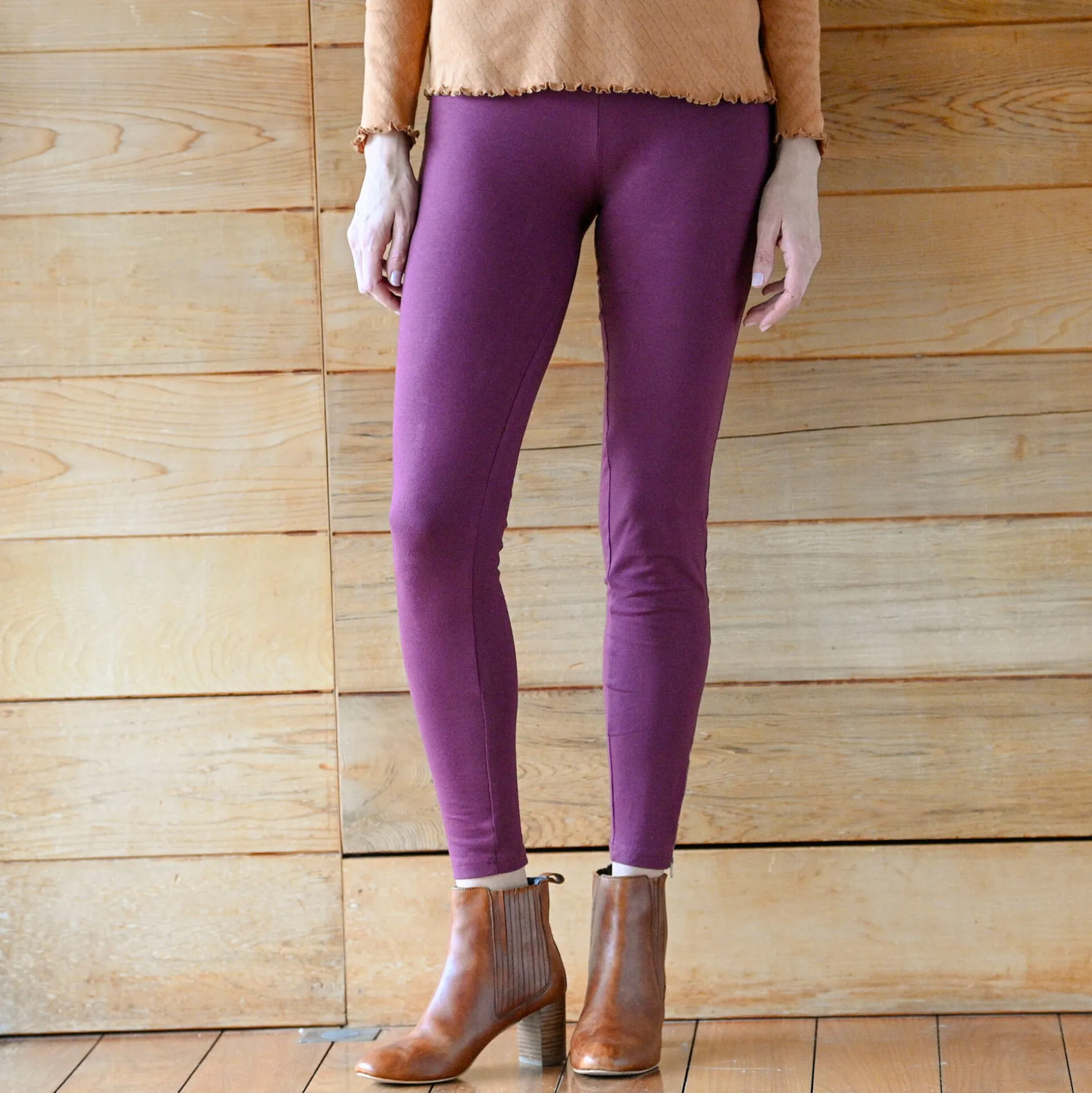 Legging met elastische taille en ritsjes onderaan