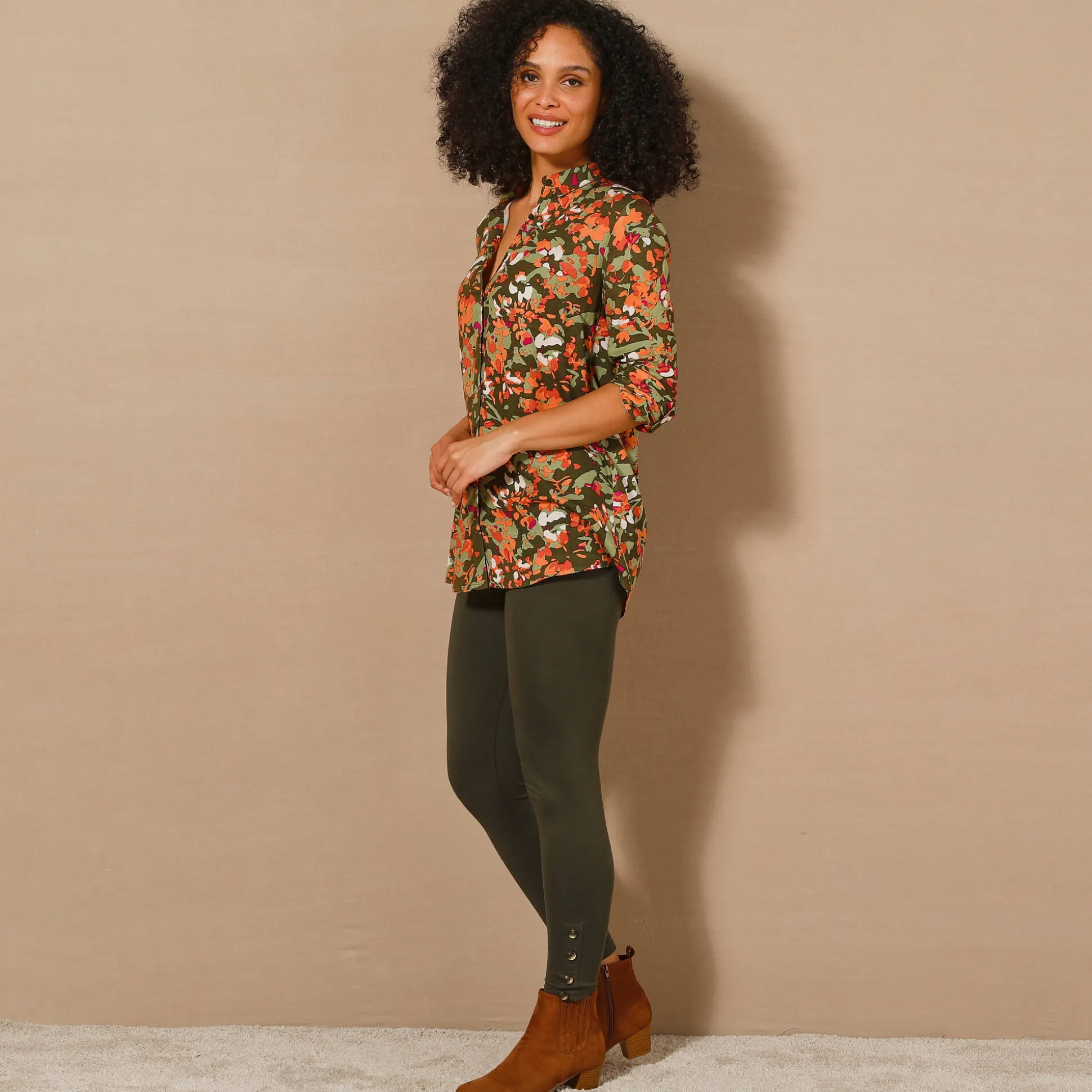 Legging met fantasieknopen
