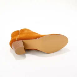 Leren boots met goudkleurig biesje