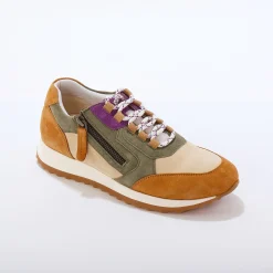 Leren sneakers met contrasterende fantasiepasjes