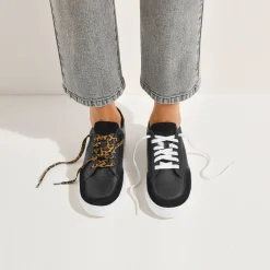 Leren sneakers met veters, 2 paar veters