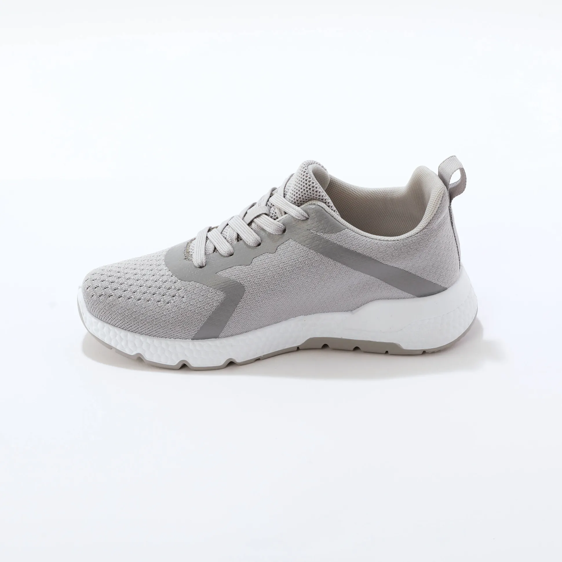 Lichte sneakers in ademend textiel