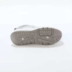 Lichte sneakers in ademend textiel