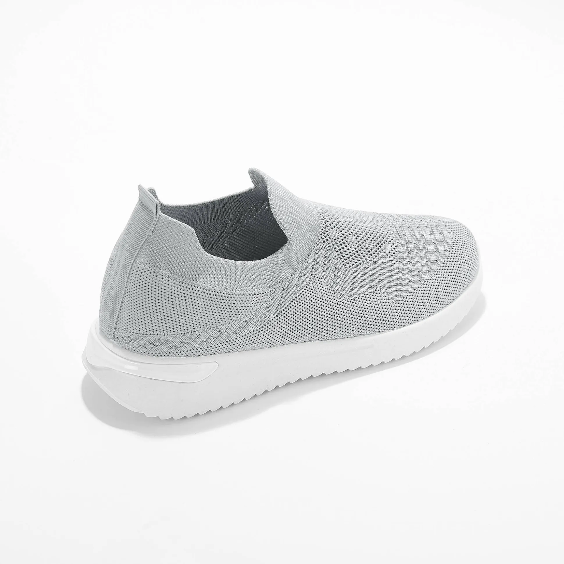 Lichte sneakers in meshtextiel, makkelijk aan te trekken