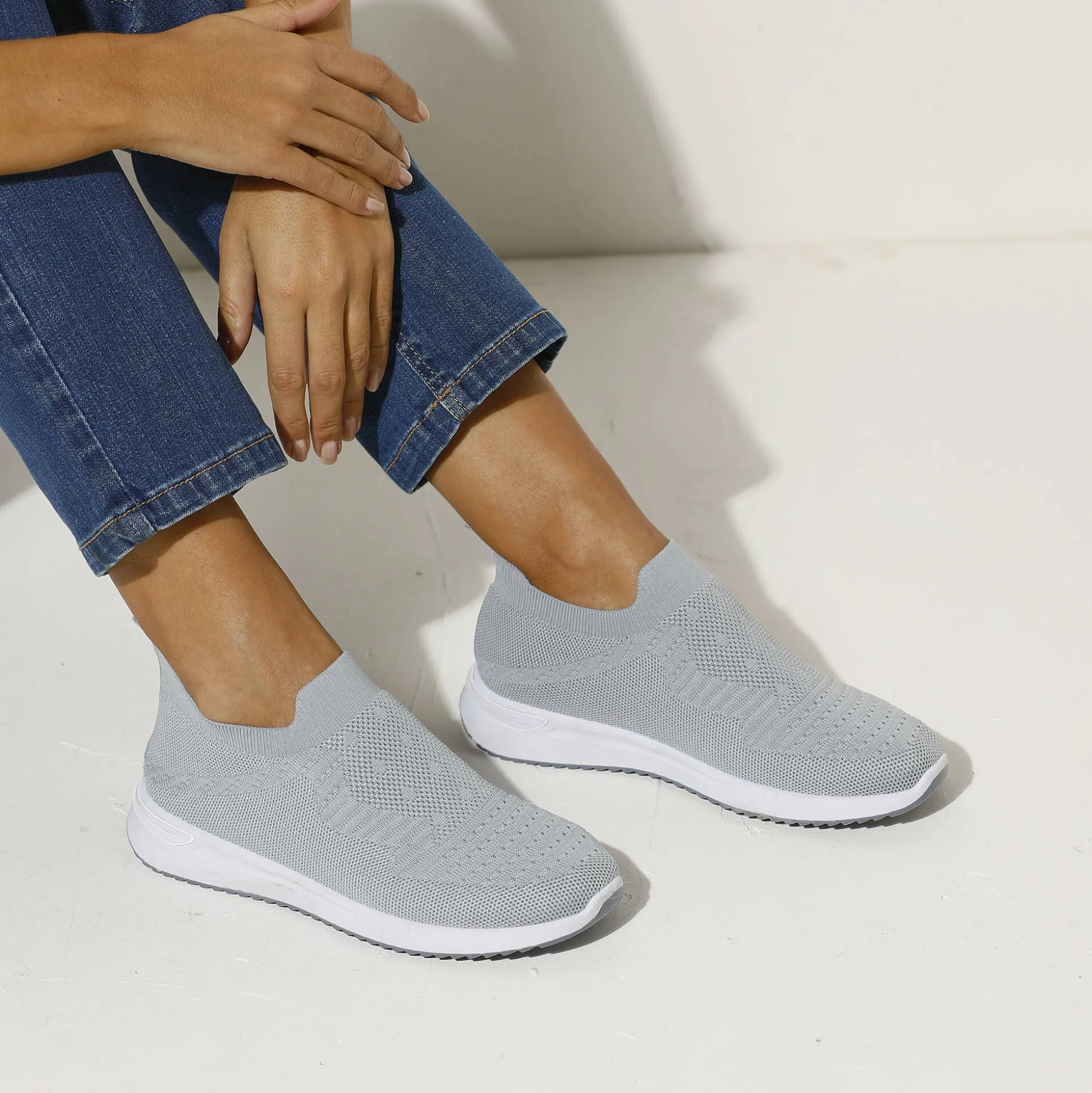 Lichte sneakers in meshtextiel, makkelijk aan te trekken