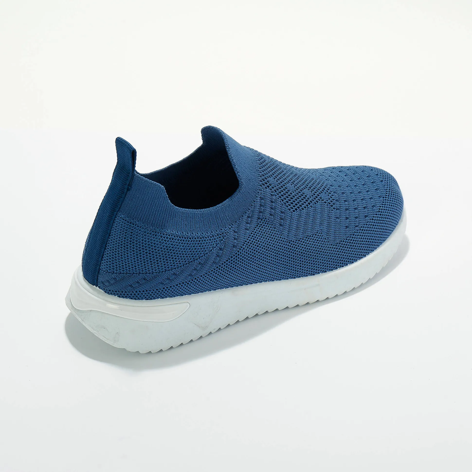 Lichte sneakers in meshtextiel, makkelijk aan te trekken
