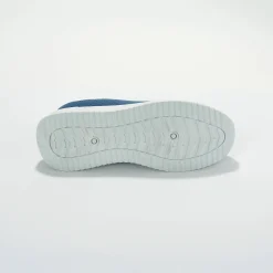 Lichte sneakers in meshtextiel, makkelijk aan te trekken