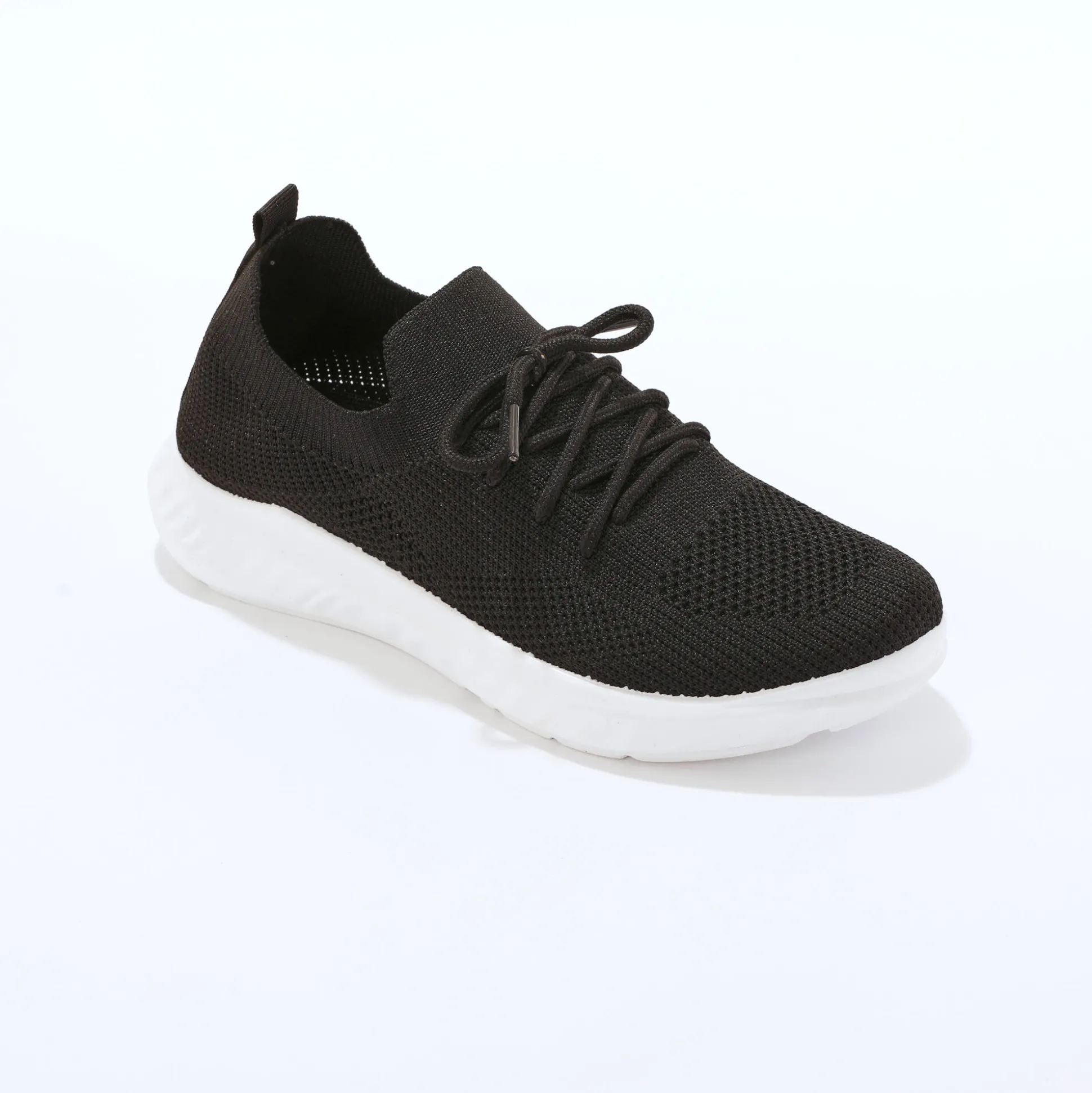 Lichte sneakers in meshtextiel, met veters