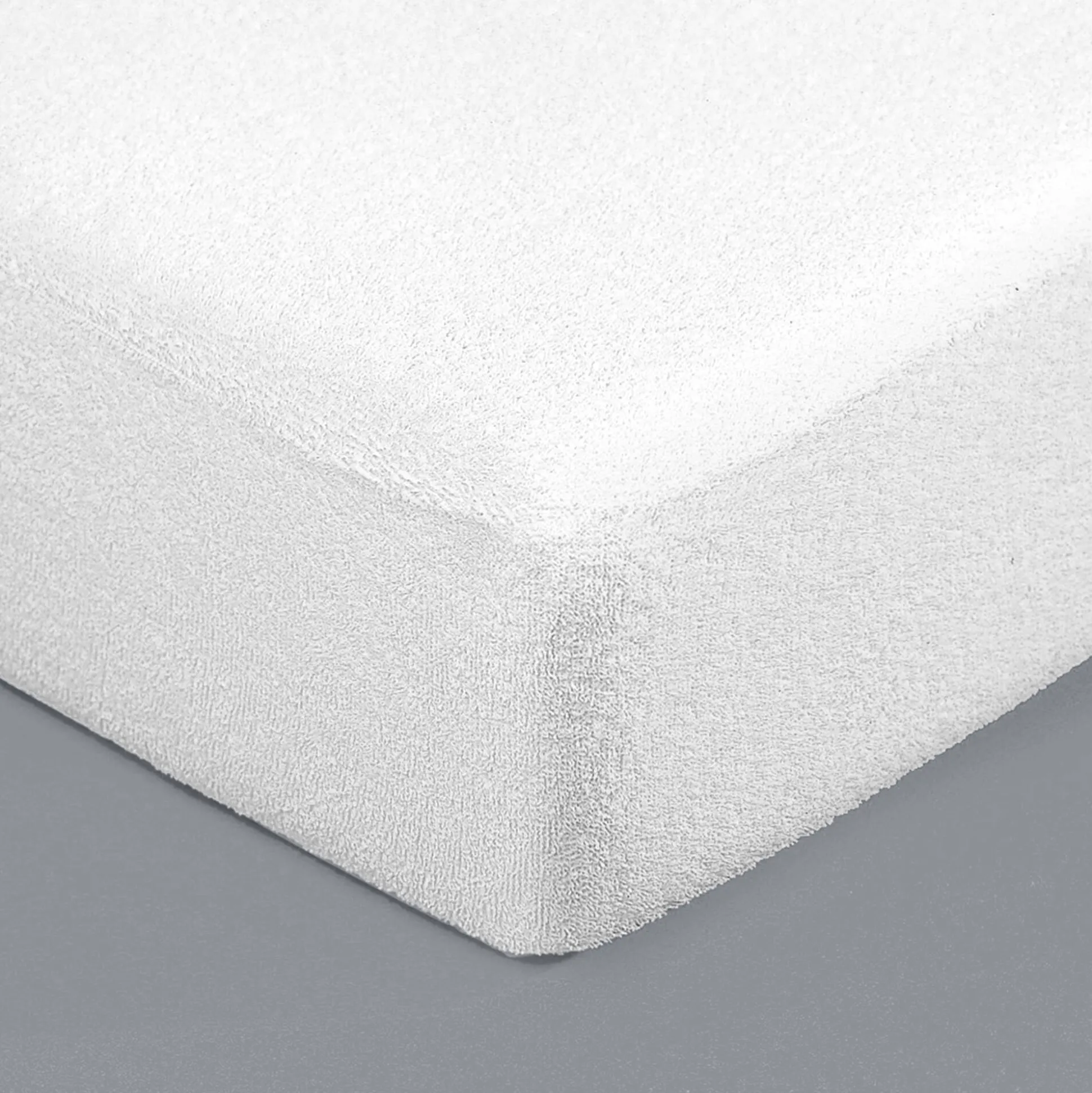 Matrasbeschermer in ondoorlatende badstof met Bi-ome® behandeling