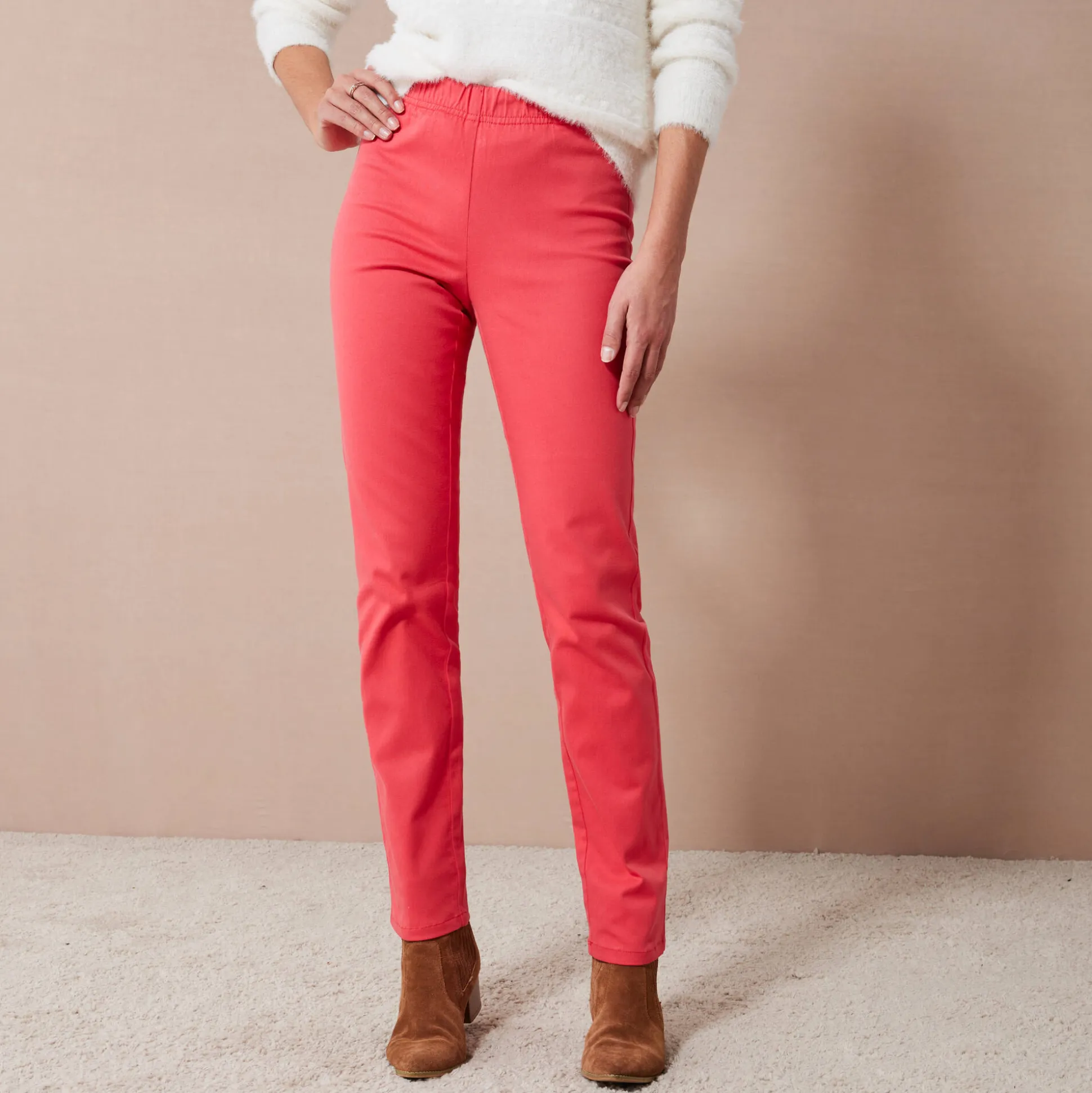 Modellerende broek met 'platte buik' effect en elastische taille