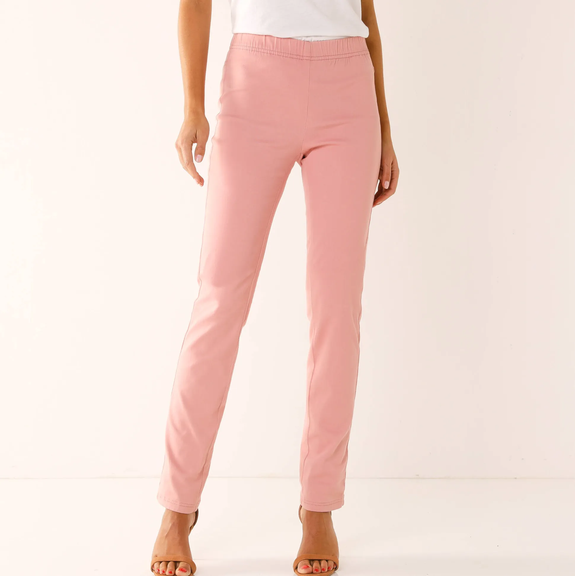 Modellerende broek met 'platte buik' effect en elastische taille