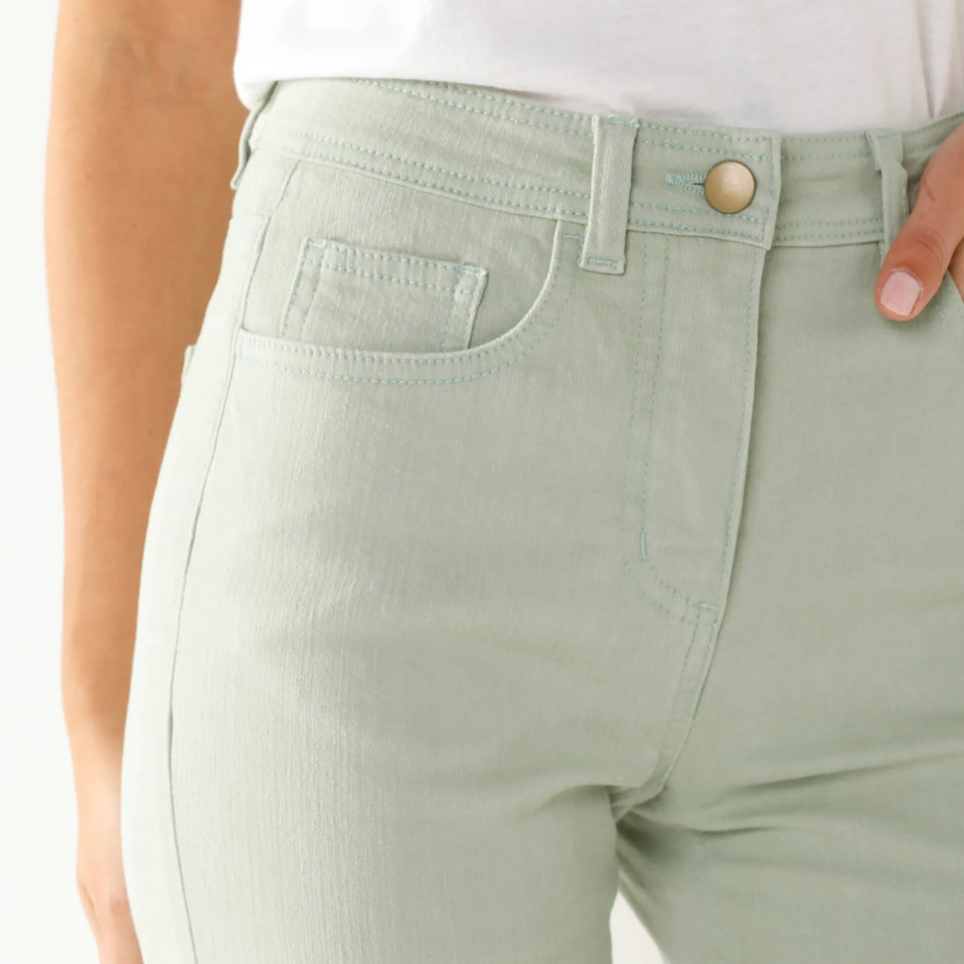 Modellerende rechte broek, corrigerende versteviging