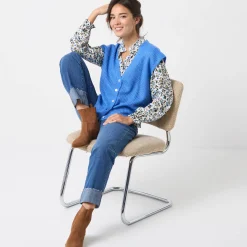 Mouwloos vest met knopen, patenttricot