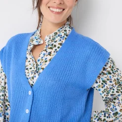 Mouwloos vest met knopen, patenttricot