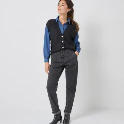Mouwloos vest met knopen, patenttricot