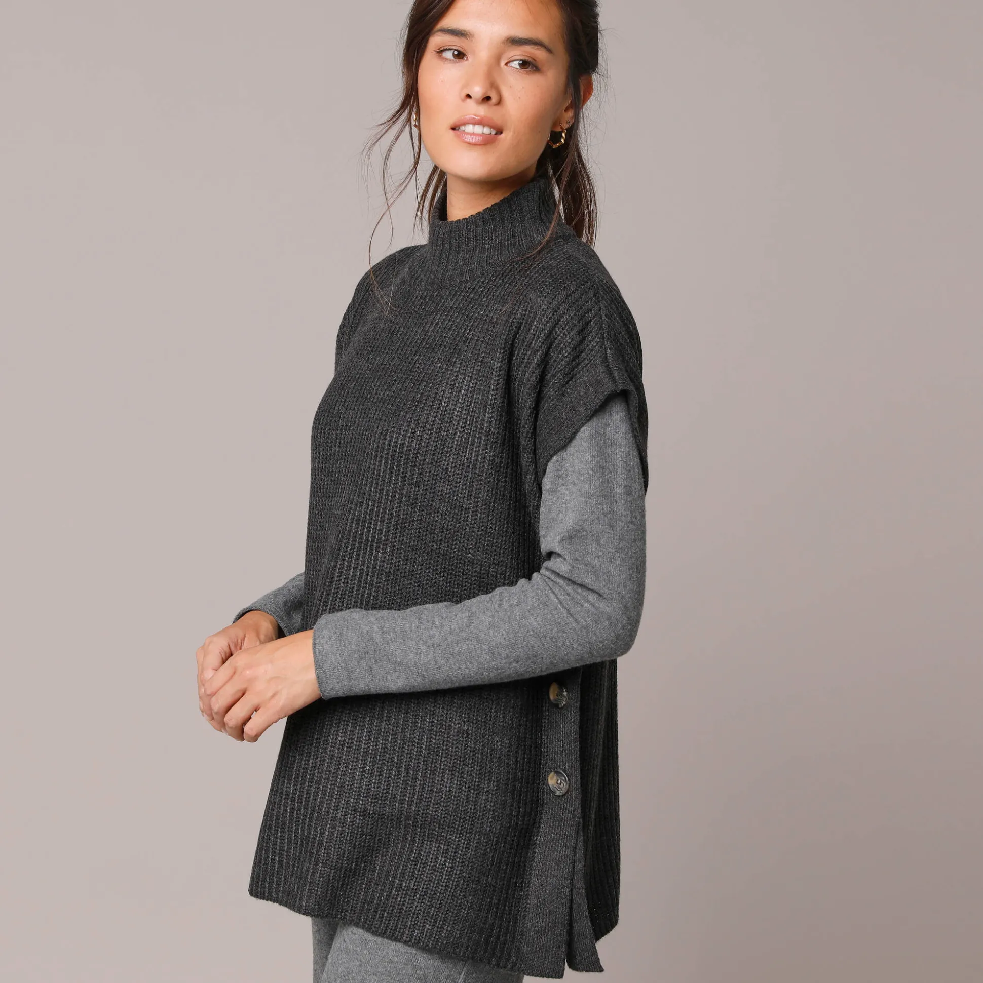 Mouwloze trui met opstaande kraag, pareltricot