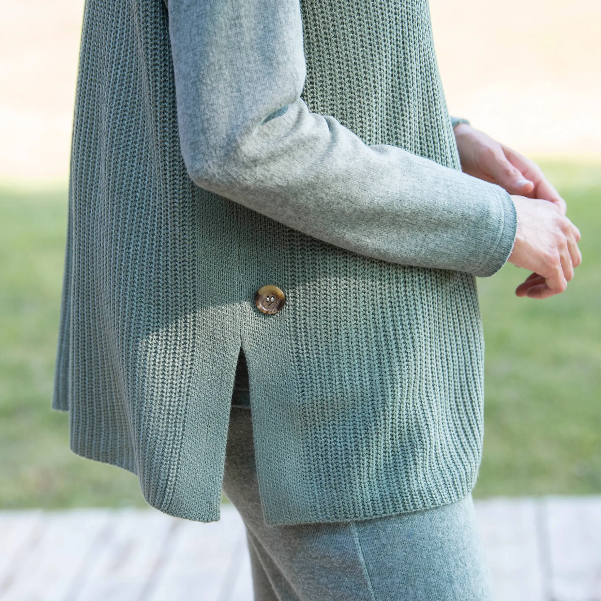 Mouwloze trui met opstaande kraag, pareltricot